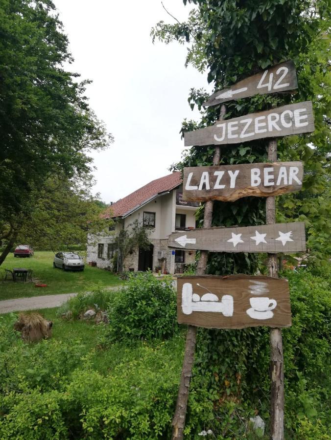 Lazy Bear Hotel Jezerce Kültér fotó